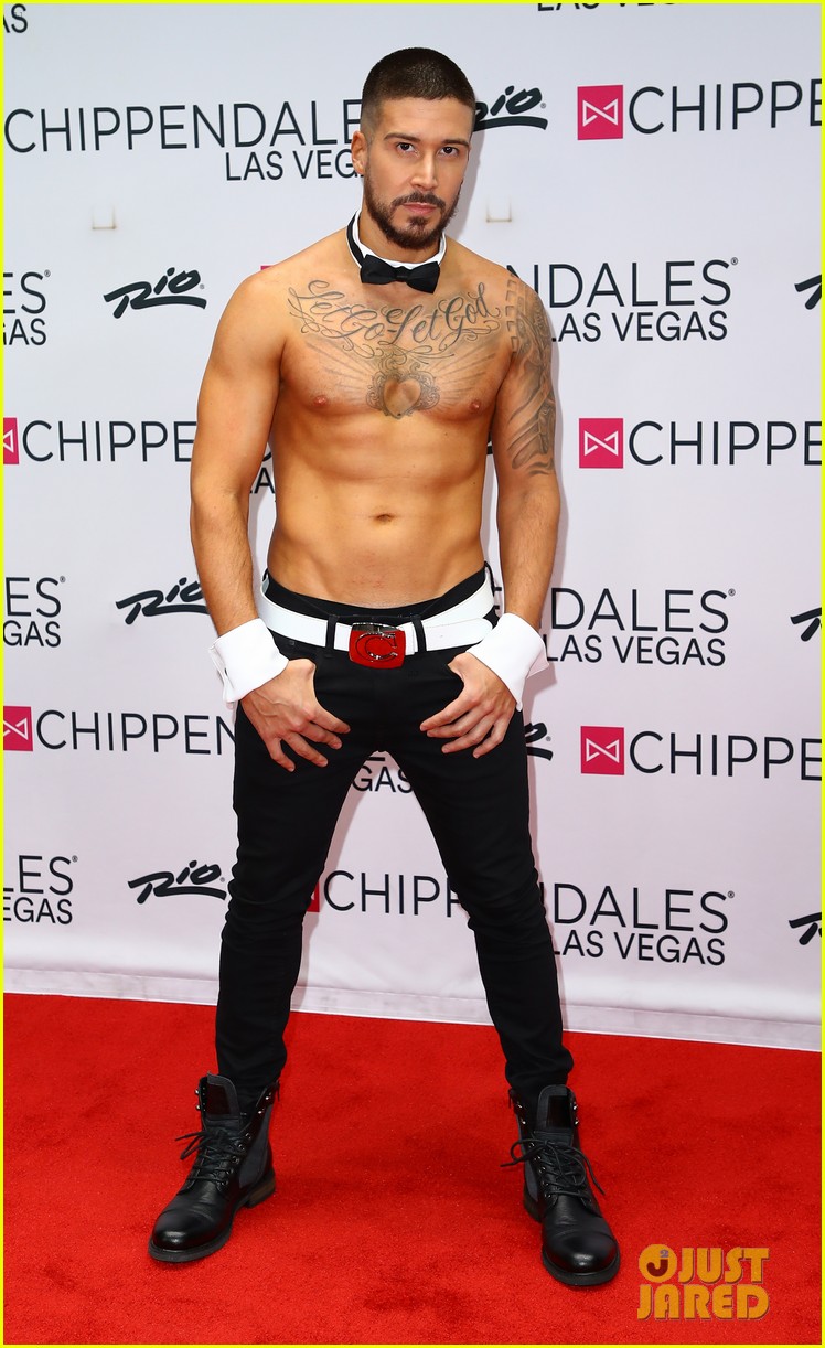 Jersey Shore's Vinny Guadagnino Shows Off His Buff Bod at Chippendales