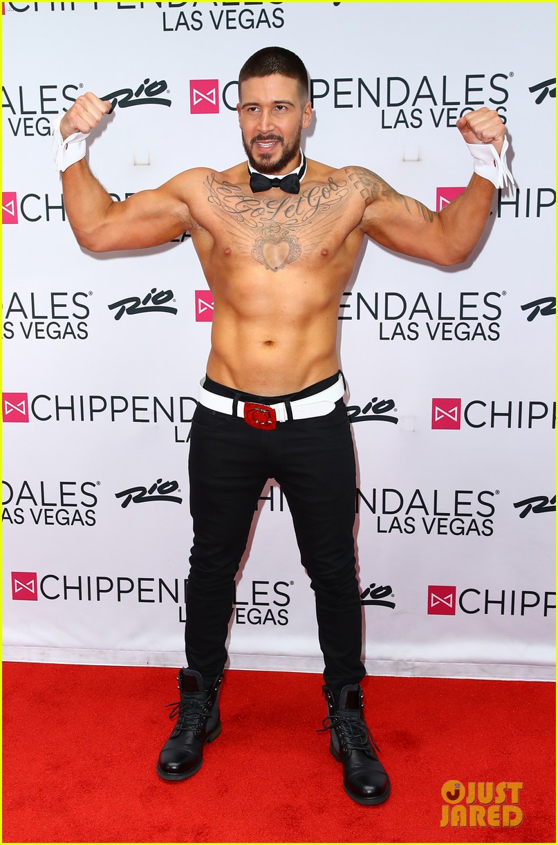 Jersey Shore's Vinny Guadagnino Shows Off His Buff Bod at Chippendales