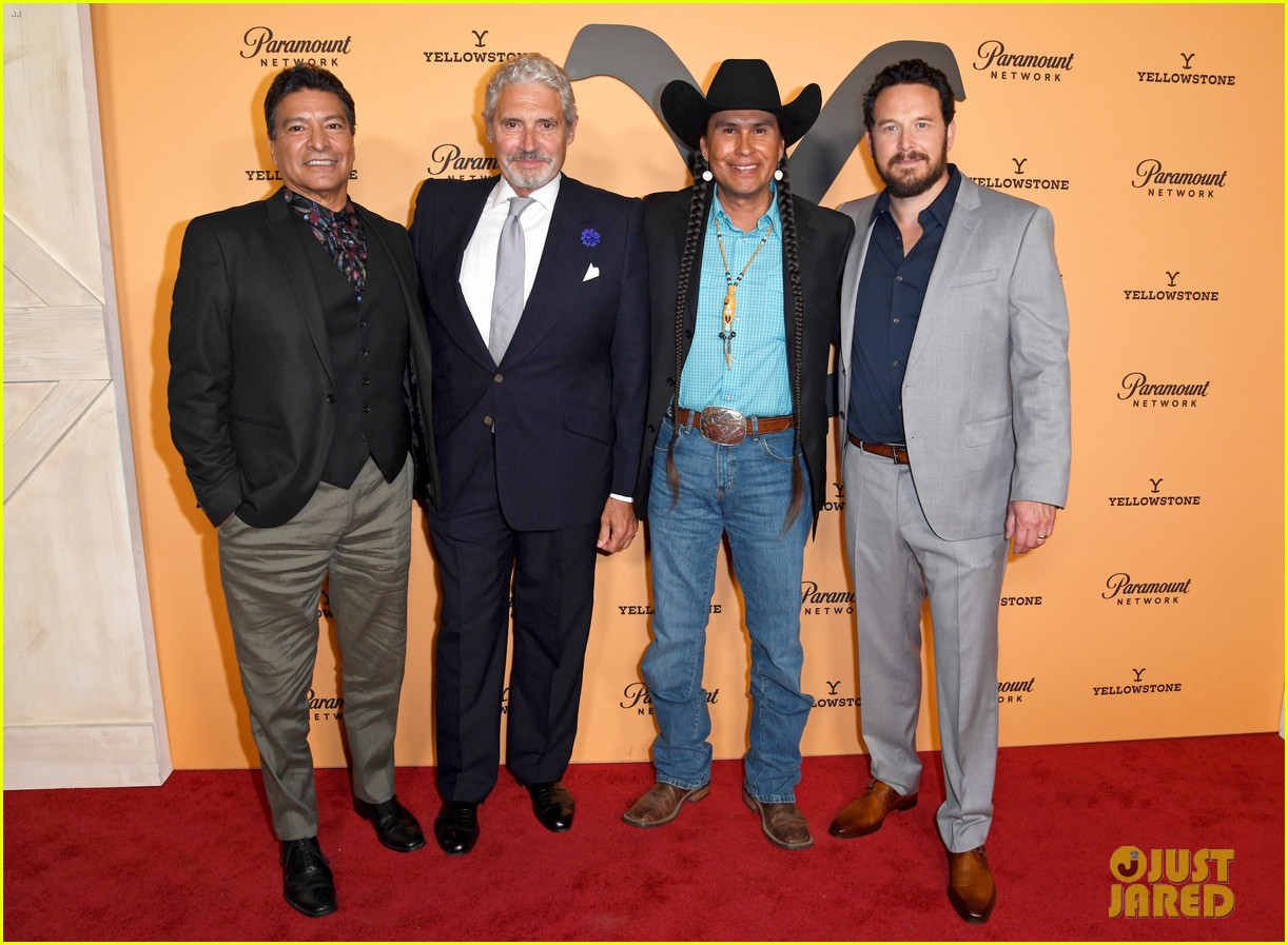 Kevin Costner Amp Yellowstone Cast Celebrate Season 2