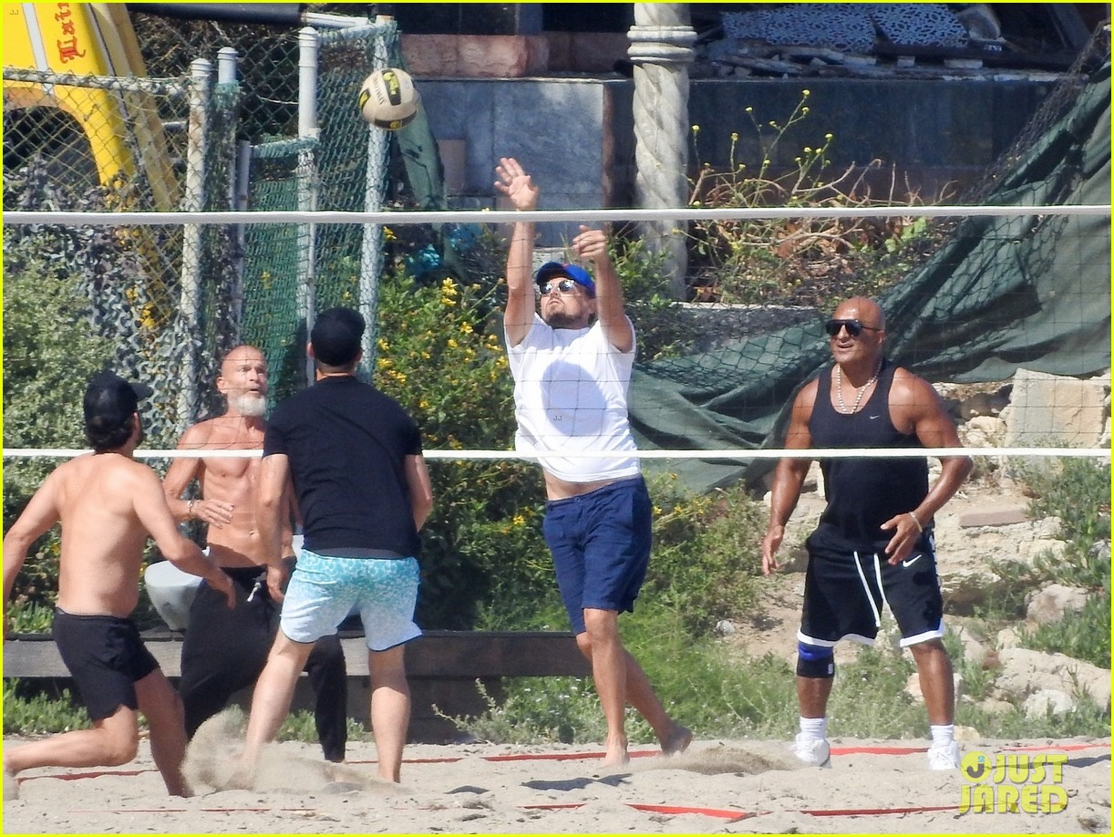 Leonardo DiCaprio Gets Hit in the Face with a Volleyball Ouch! Photo