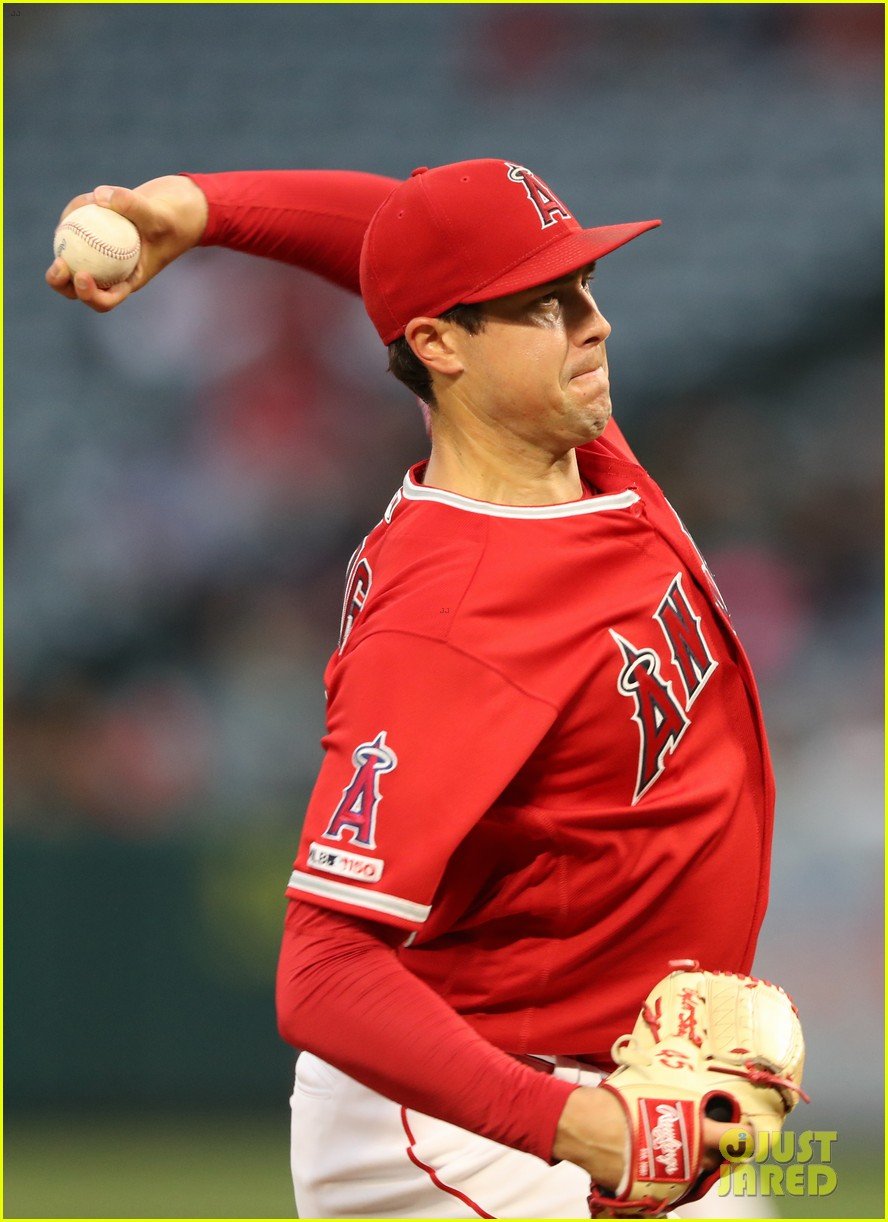 Tyler Skaggs Dead L.A. Angels Pitcher Dies at 27 Photo 4317139 RIP