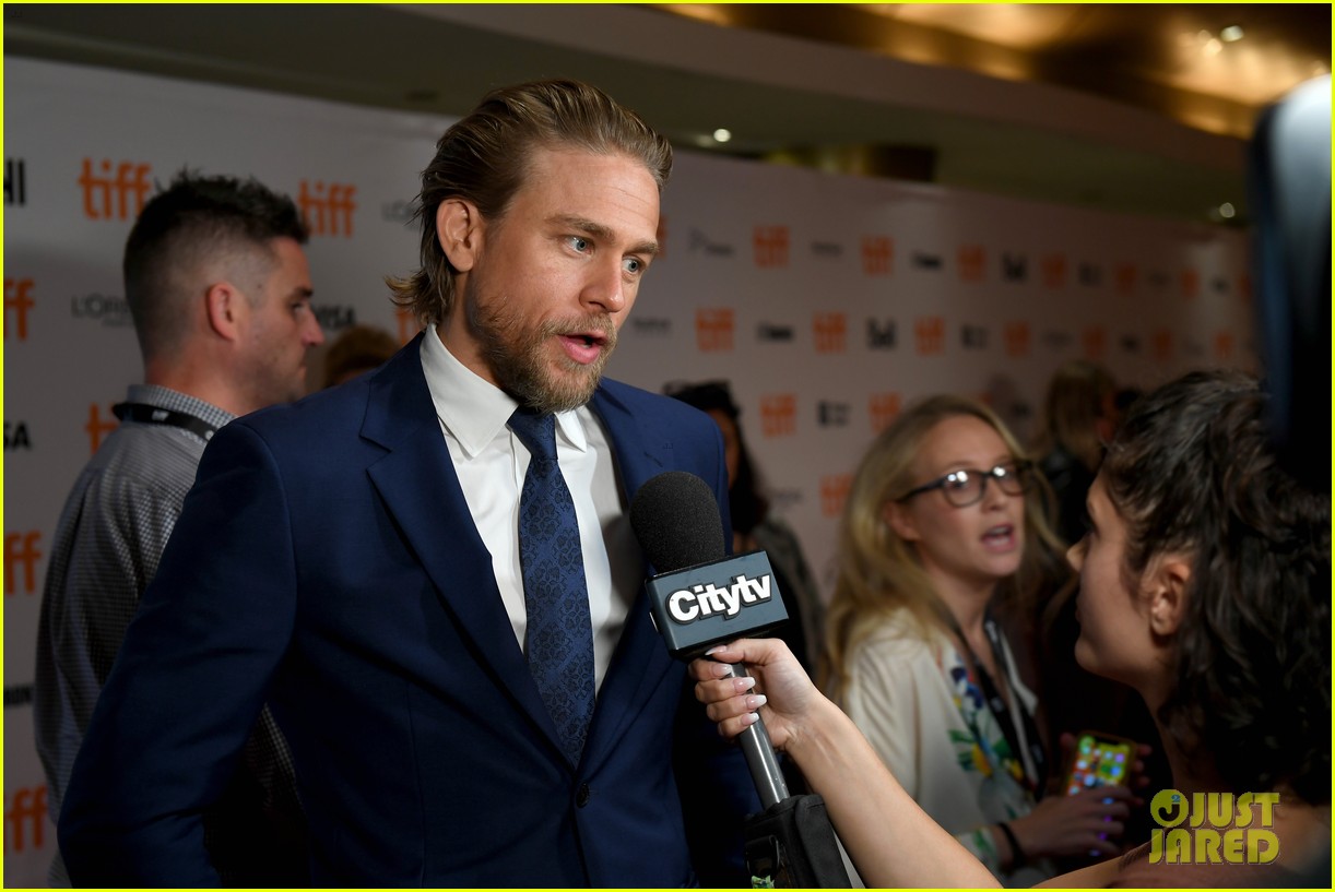 Charlie Hunnam Suits Up For His Second Premiere At Tiff Photo