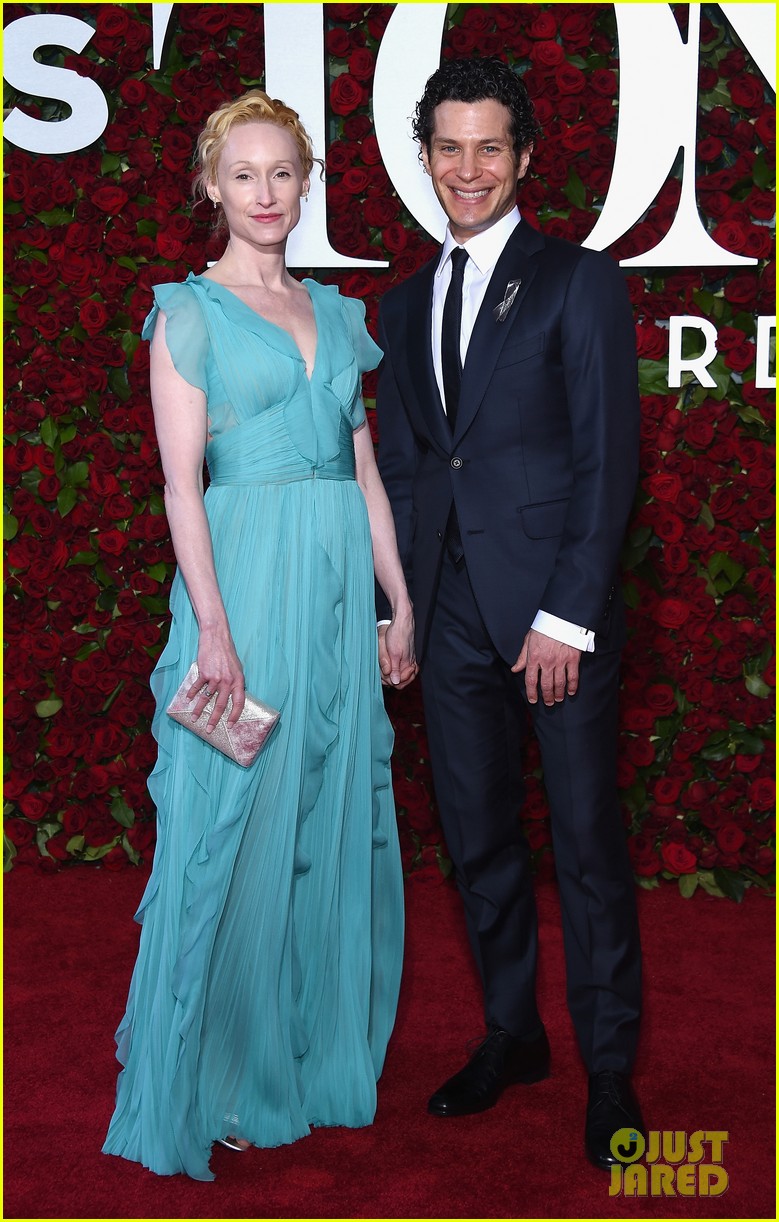 Who is Thomas Kail? 5 Fast Facts About Michelle Williams