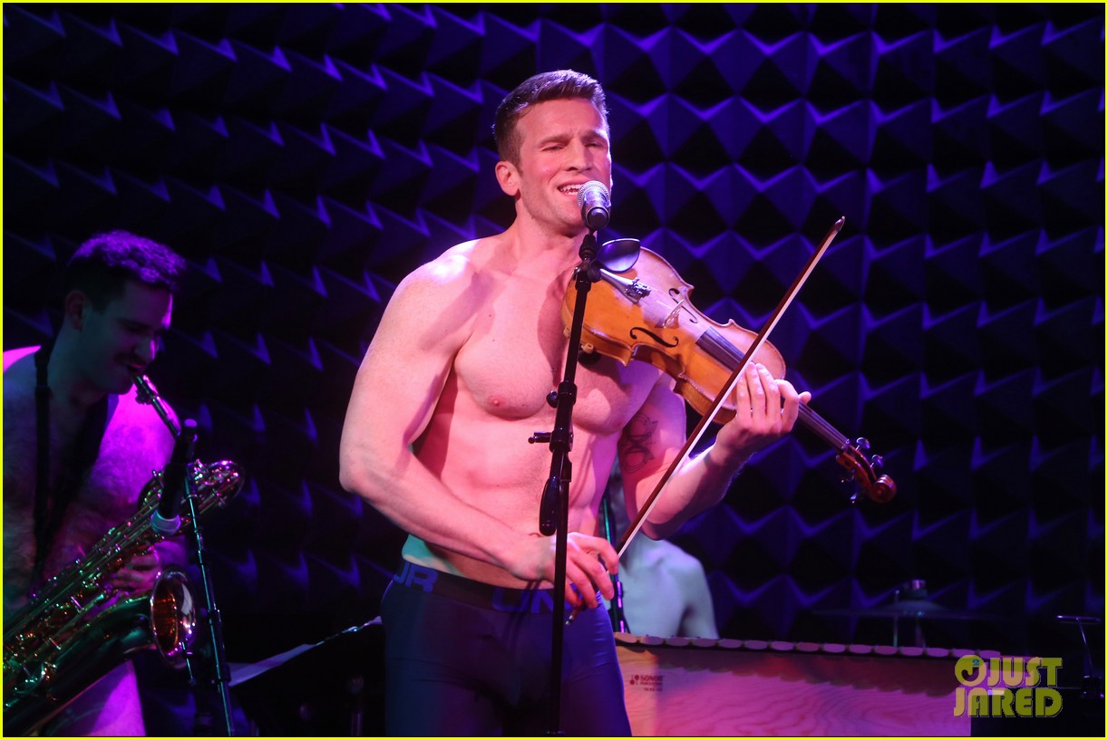 Broadway Stars Strip Down to Their Underwear for Skivvies Concert ...