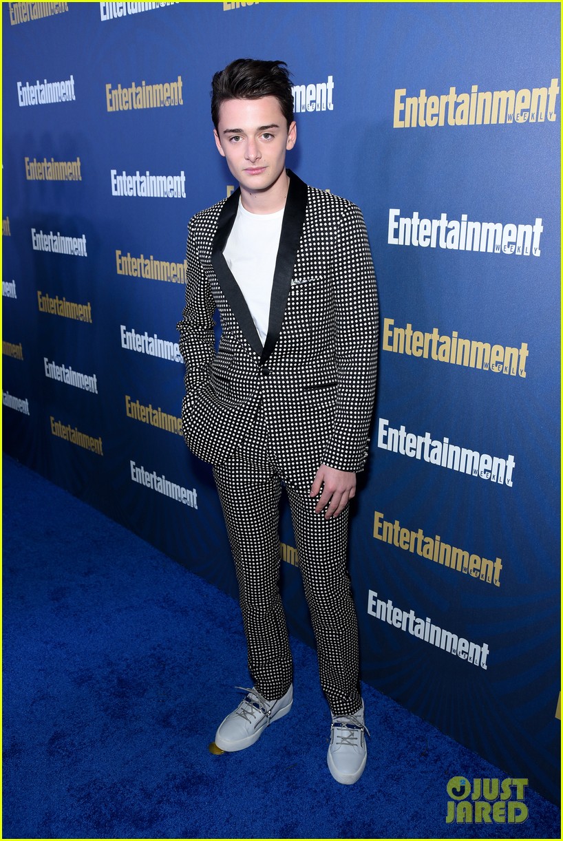 Charlie Heaton, Natalia Dyer & 'Stranger Things' Cast Attend