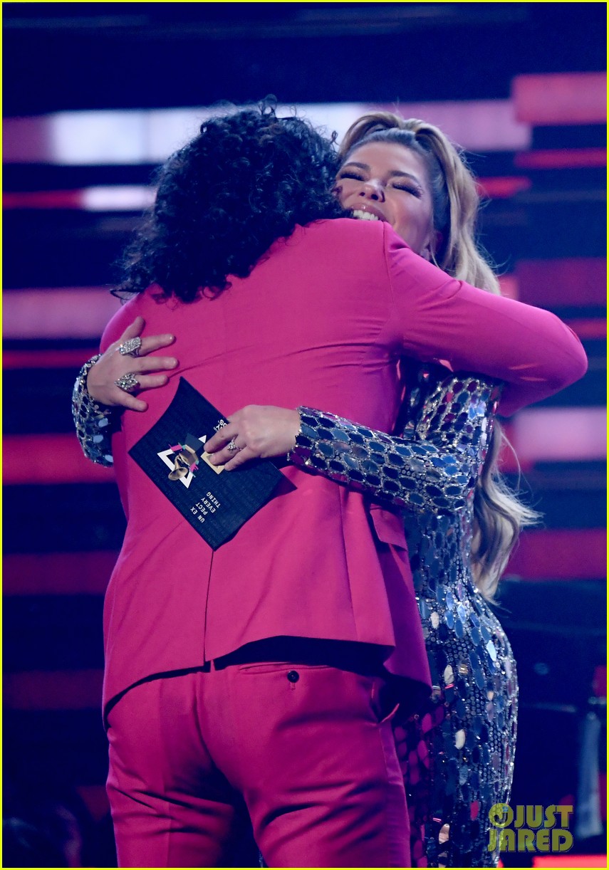 Shania Twain Sparkles in Silver in Second Grammys 2020 Dress Photo