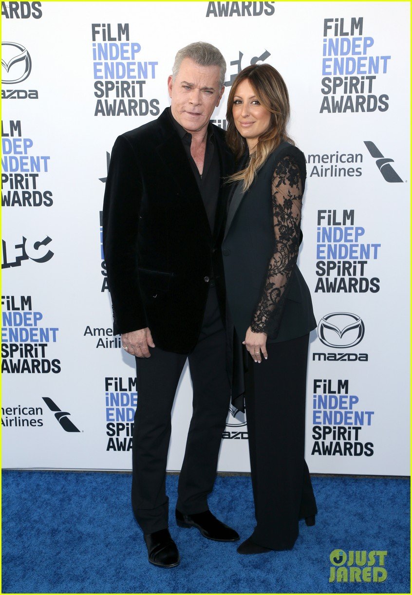 Marisa Tomei & Jon Hamm Suit Up for Spirit Awards 2020: Photo 4432539