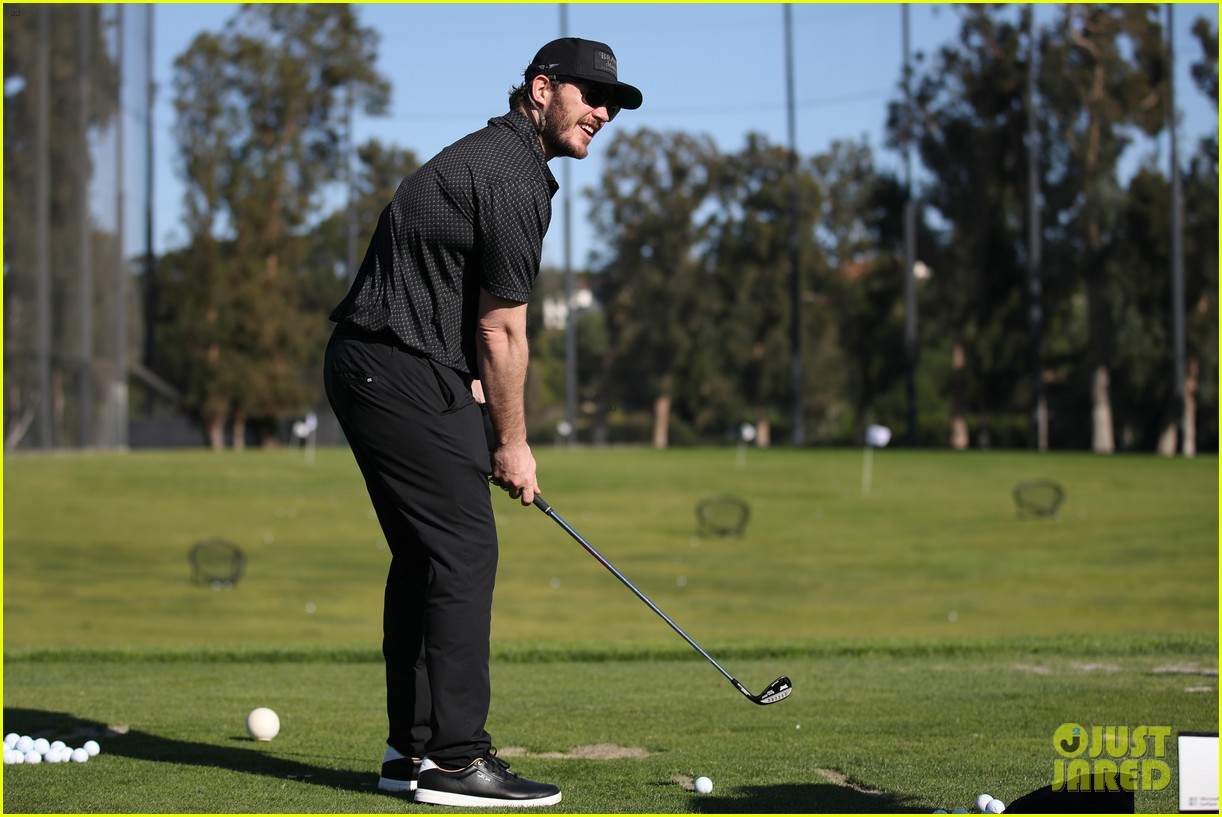 Chris Pratt, Josh Duhamel, & More Stars Play Golf with Tiger Woods Chris Pratt, Josh Duhamel, & More Stars Play Golf with Tiger Woods