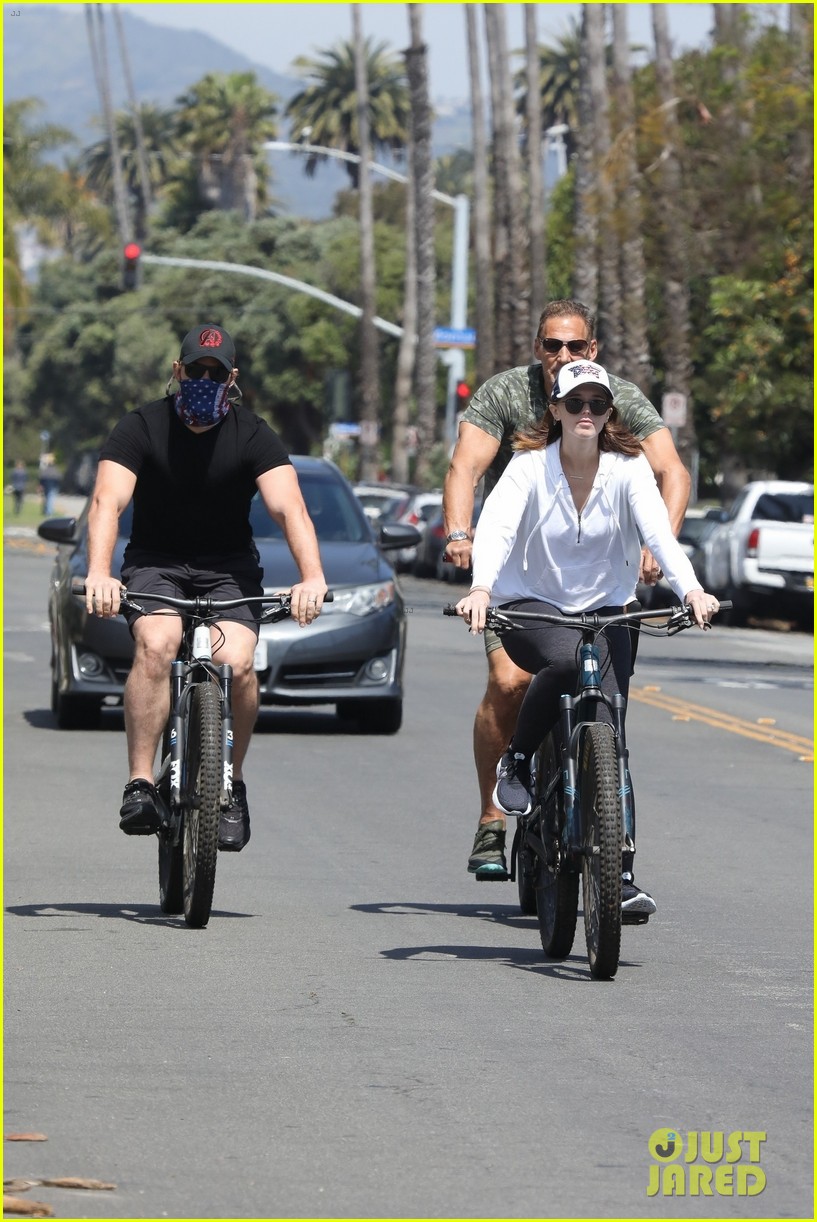 Chris Pratt & Katherine Schwarzenegger Go on a Bike Ride With Her Dad