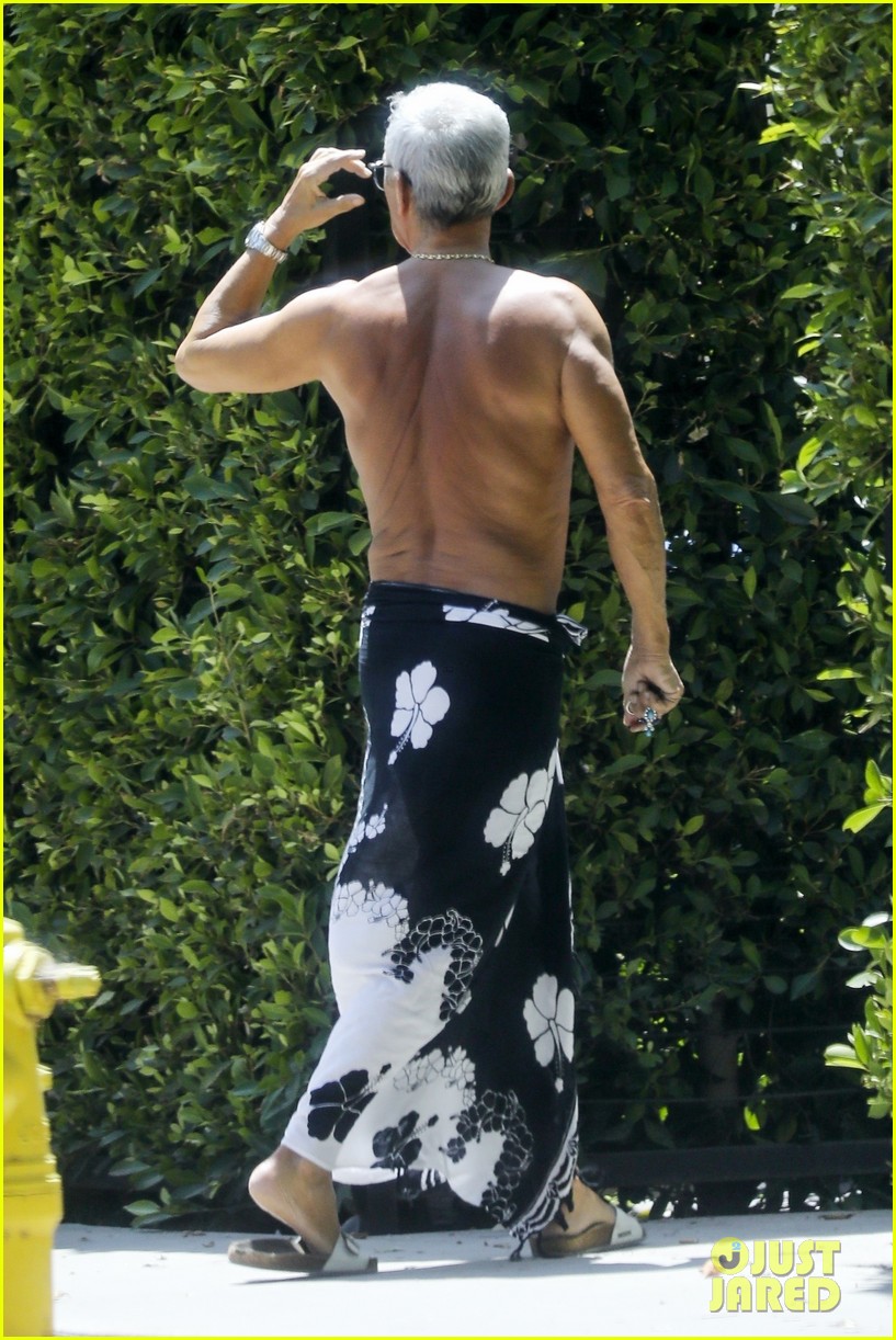 DWTS' Bruno Tonioli Shows Off New Silver Hair While Going Shirtless in