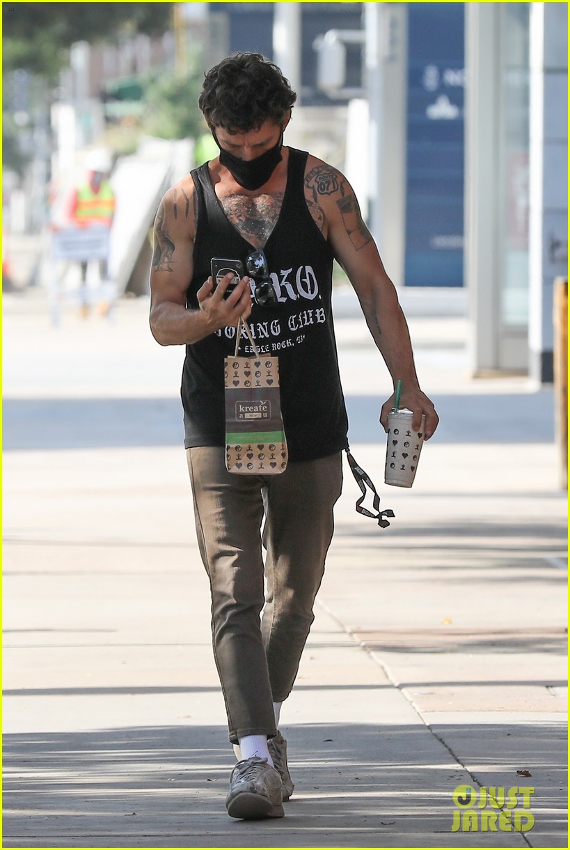 Shia LaBeouf Is Looking So Muscular In His Tank Top Photo 4477672.