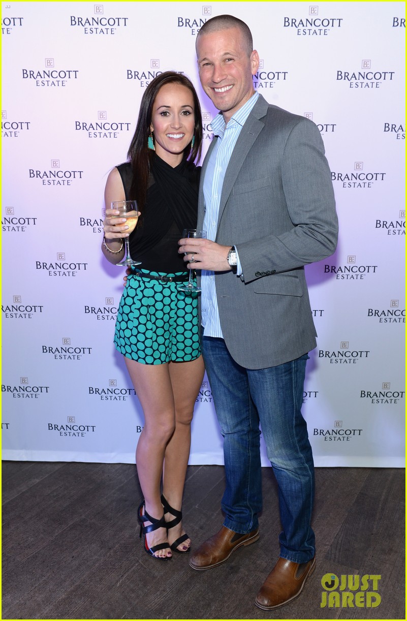 Bachelor Couple Ashley Hebert & J.P. Rosenbaum Split Up After 8 Years