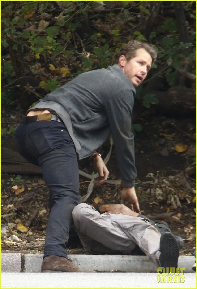 Films Et Séries Tv Avec Joshua Dallas Josh Dallas Spends the Day Filming 'Manifest' Season Three in Upstate