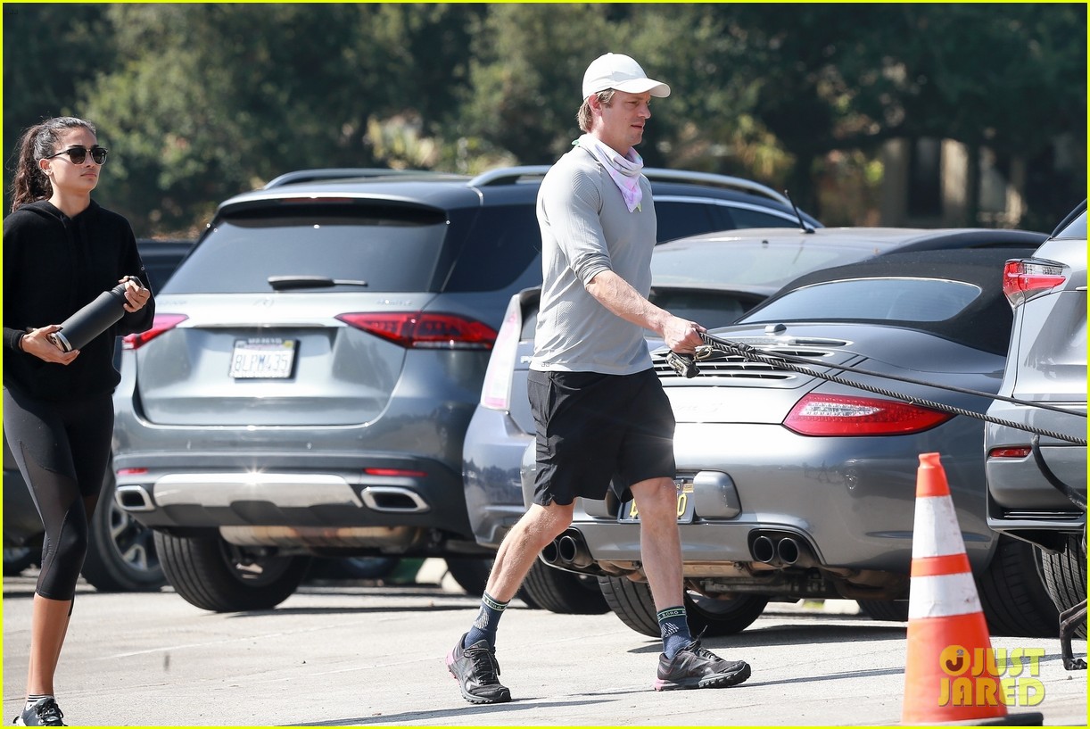 Joel Kinnaman Ex Girlfriend . Joel Kinnaman Bares His Abs on Hike with Girlfriend Kelly ...