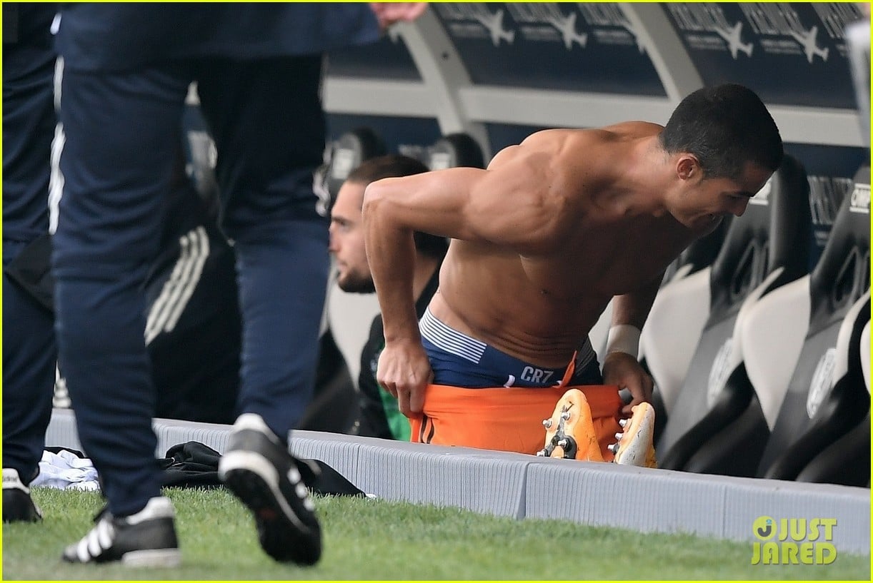 Cristiano Ronaldo Strips Down To His Underwear In New CR7 