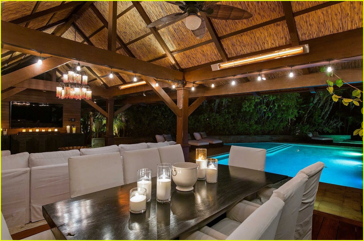 Look Inside Matt Damon's L.A. Mansion, Which He's Selling for 21
