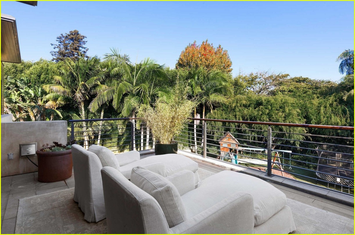 Look Inside Matt Damon's L.A. Mansion, Which He's Selling for 21