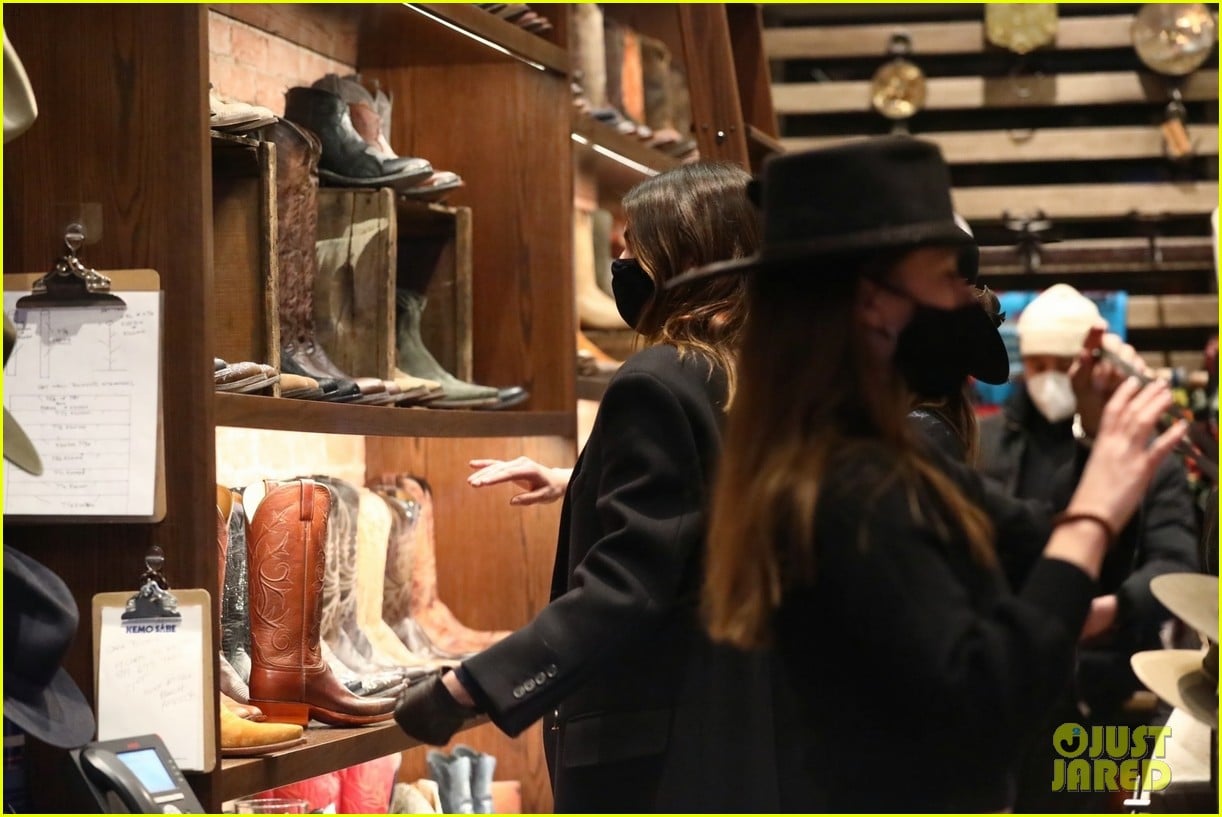 Kendall Jenner Stops By Marijuana Dispensary While Prepping for New