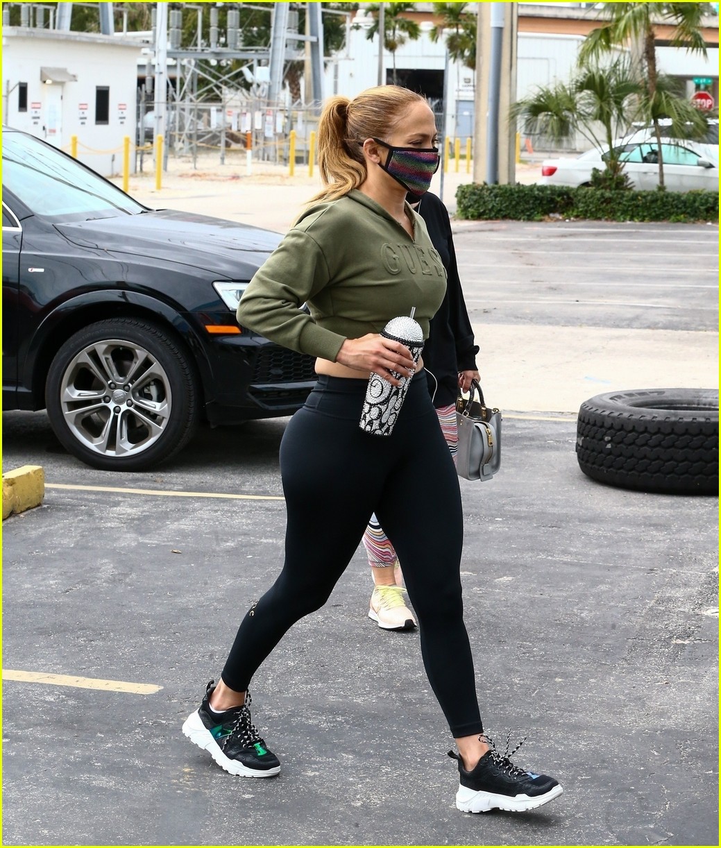 Jennifer Lopez Wears Custom Leggings with Her Kids� Names