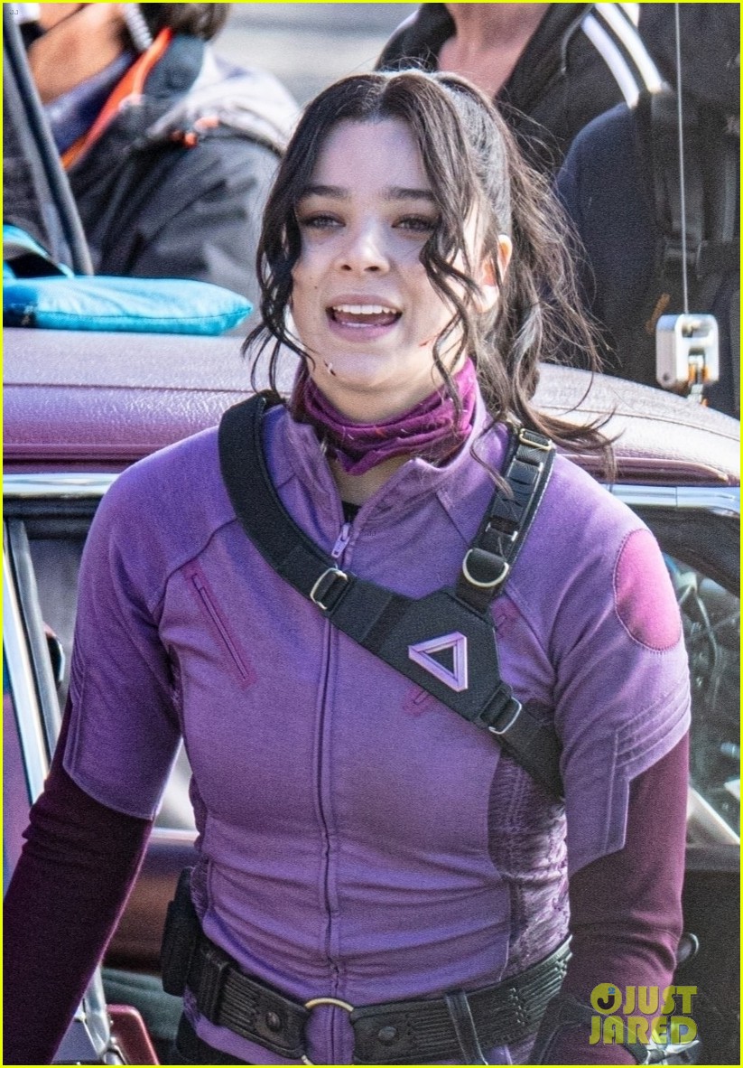 Hailee Steinfeld Takes Aim with Her Bow & Arrow on 'Hawkeye' Set: Photo