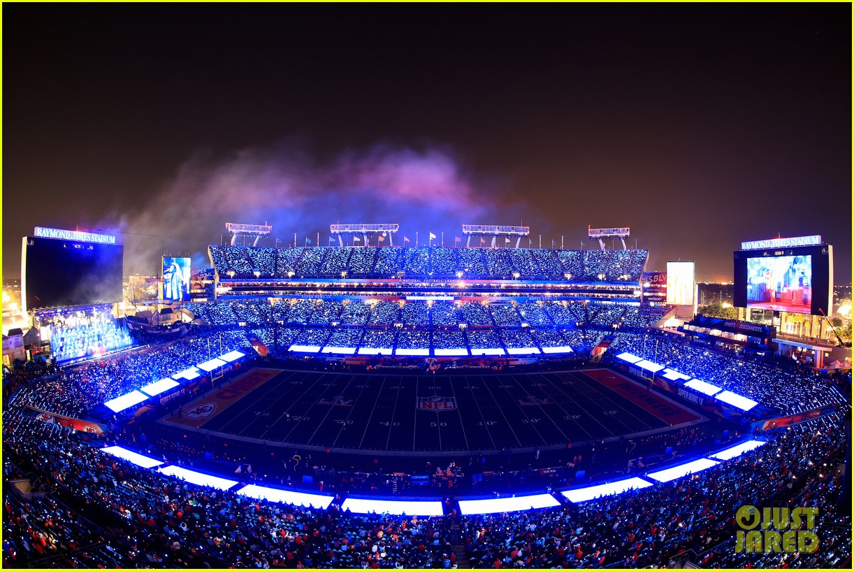 The Weeknd's Super Bowl 2021 Halftime Show Video Watch Here! Photo
