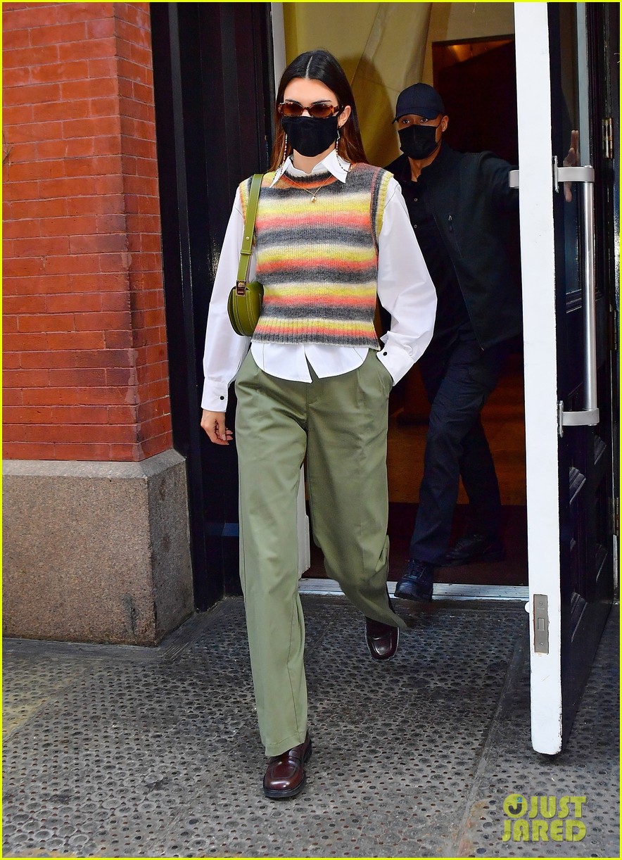 Kendall Jenner Rocks Tuxedo Dress for Night Out in NYC: Photo 4535146