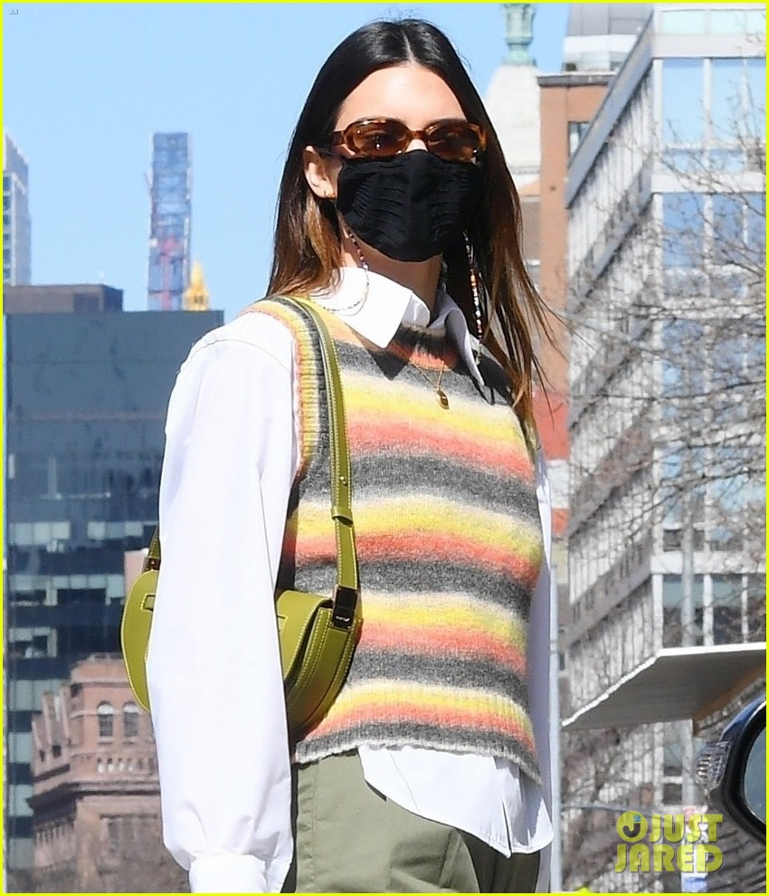 Kendall Jenner Rocks Tuxedo Dress for Night Out in NYC: Photo 4535148