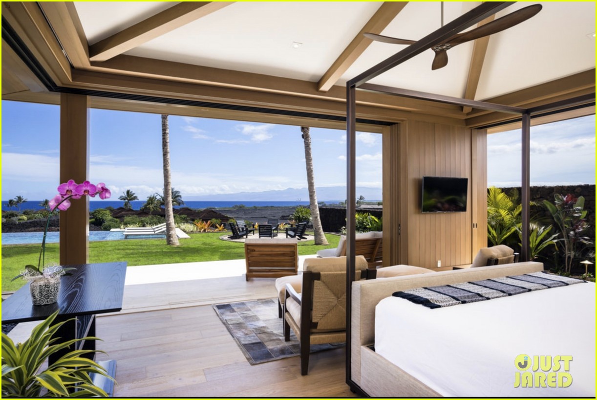 Look Inside Matthew McConaughey's Brand New Hawaii Vacation Home He