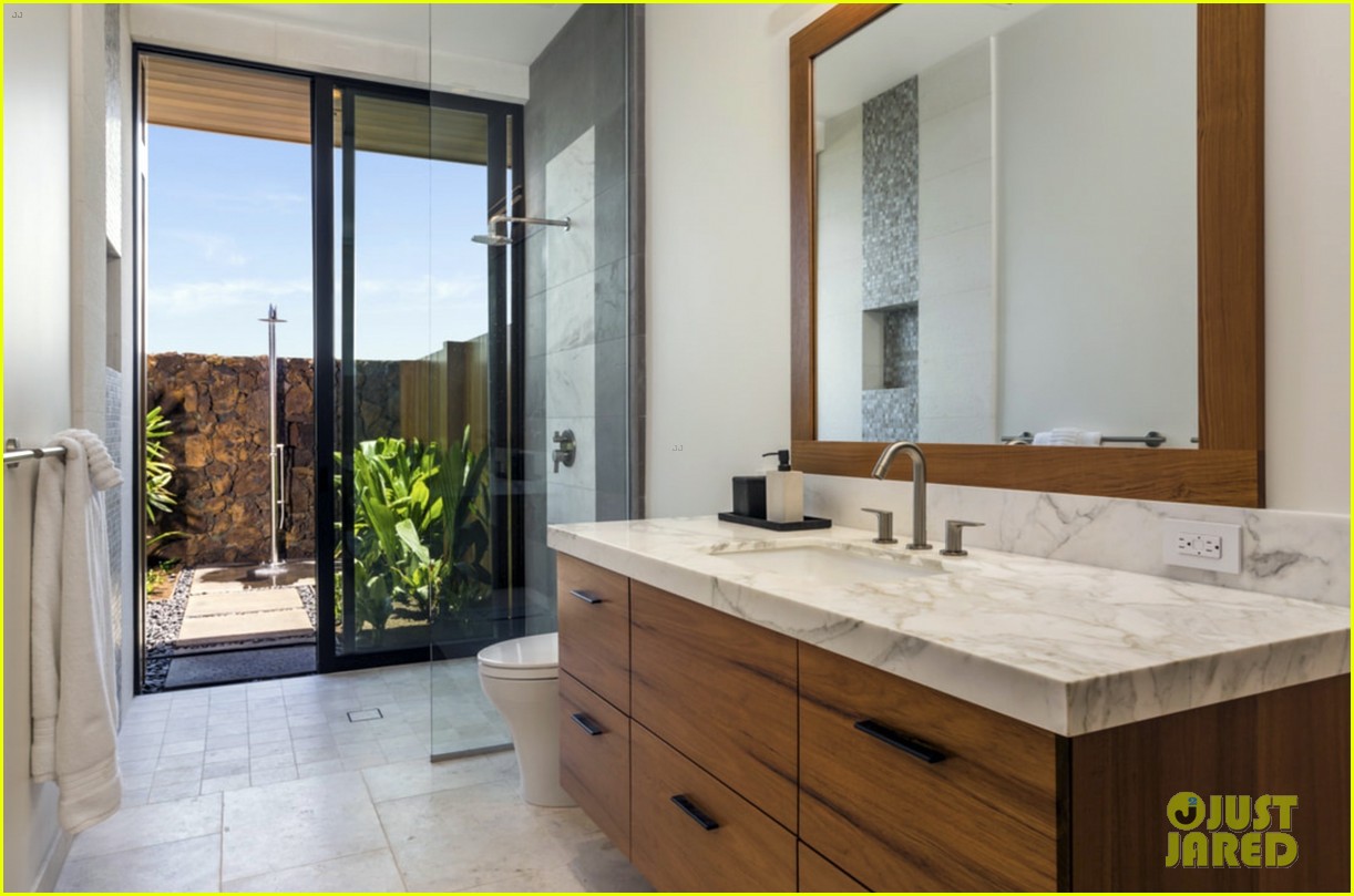 Look Inside Matthew McConaughey's Brand New Hawaii Vacation Home He