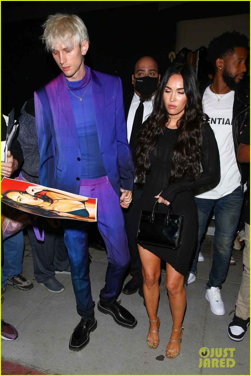 Megan Fox & Machine Gun Kelly Join Tons of Celebs for a Megan Fox & Machine Gun Kelly Join Tons of Celebs for a