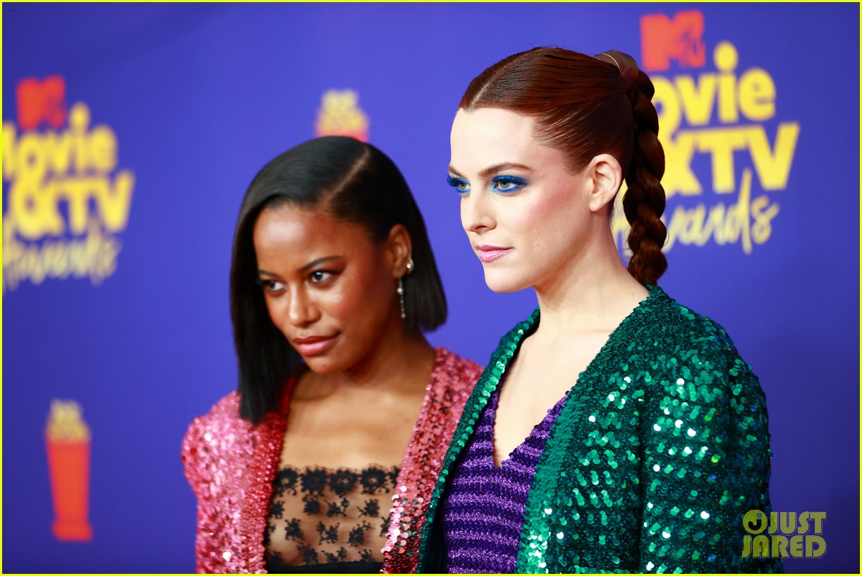 'Zola' Stars Taylour Paige & Riley Keough Wear Matching Looks at MTV