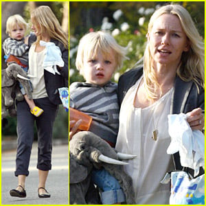 Naomi Watts and her sons Sasha and Samuel go out for a walk in their