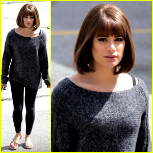 Lea Michele Can Make Any Hairstyle Work Rocks A Short Wig Glee Lea Michele Just Jared