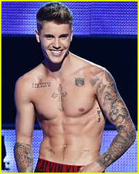 Did Justin Bieber Get Booed Before Stripping Down at ...