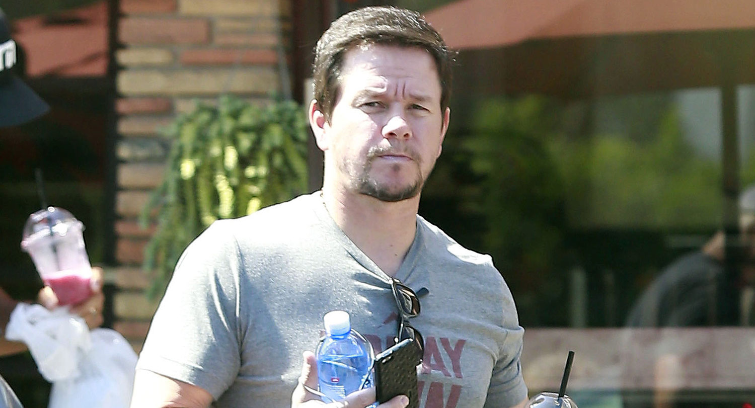 Mark Wahlberg Celebrates Christmas in August Mark Wahlberg Just Jared
