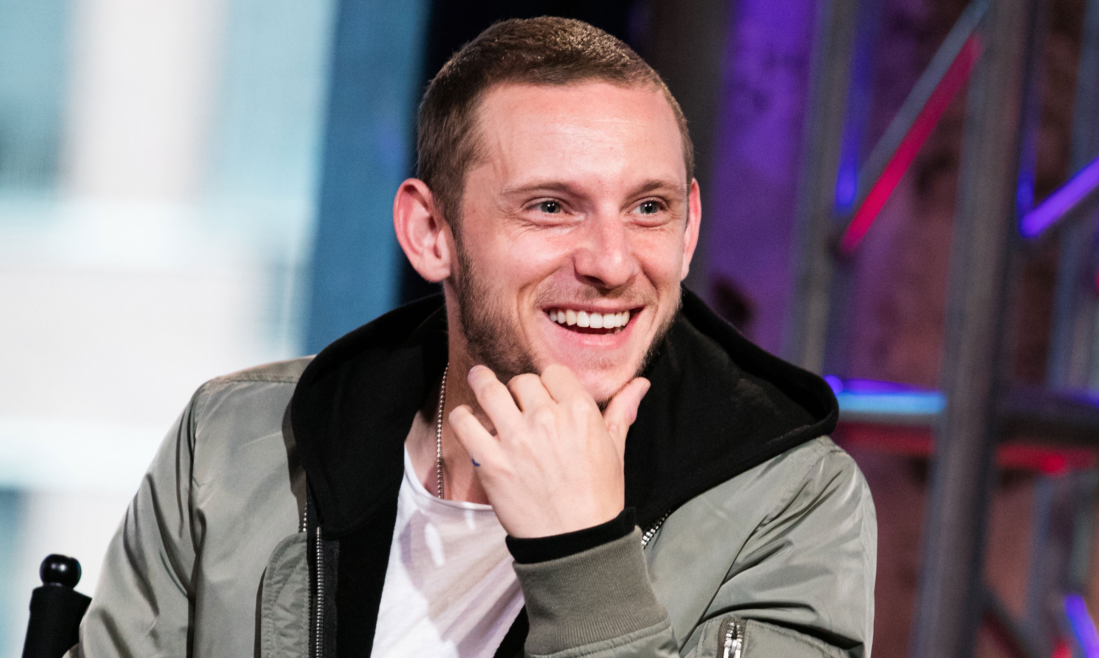 Jamie Bell Says He Would Make a Terrible Spy ‘I Look Guilty’ Ian