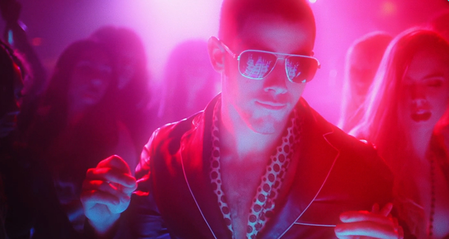 Nick Jonas Debuts ‘Champagne Problems’ Music Video Watch Below