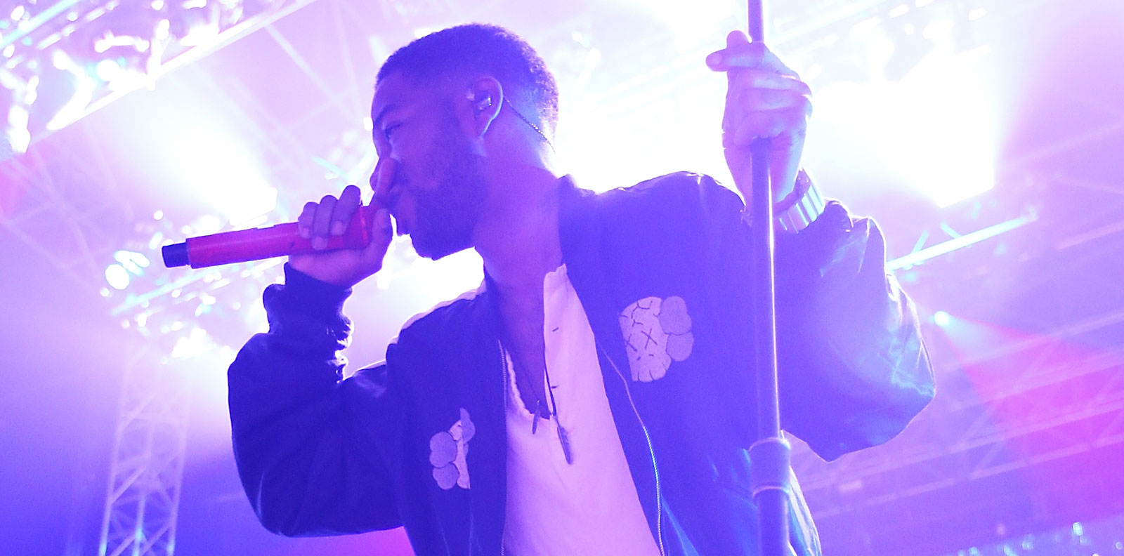Kid Cudi Returns to Stage For First Time Since Entering Rehab