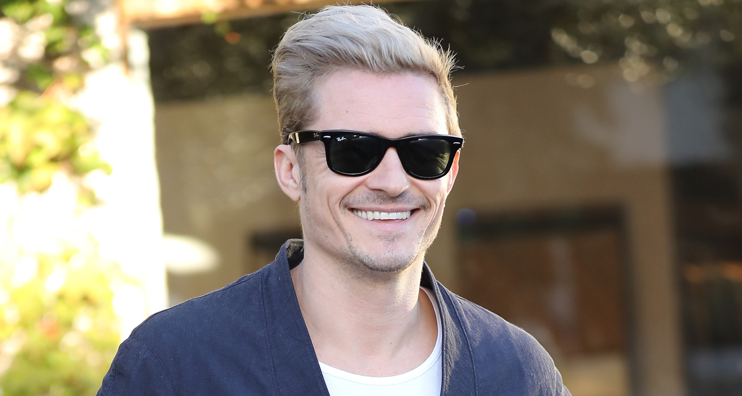 Orlando Bloom S Touches Up His Blond Locks Orlando Bloom Just