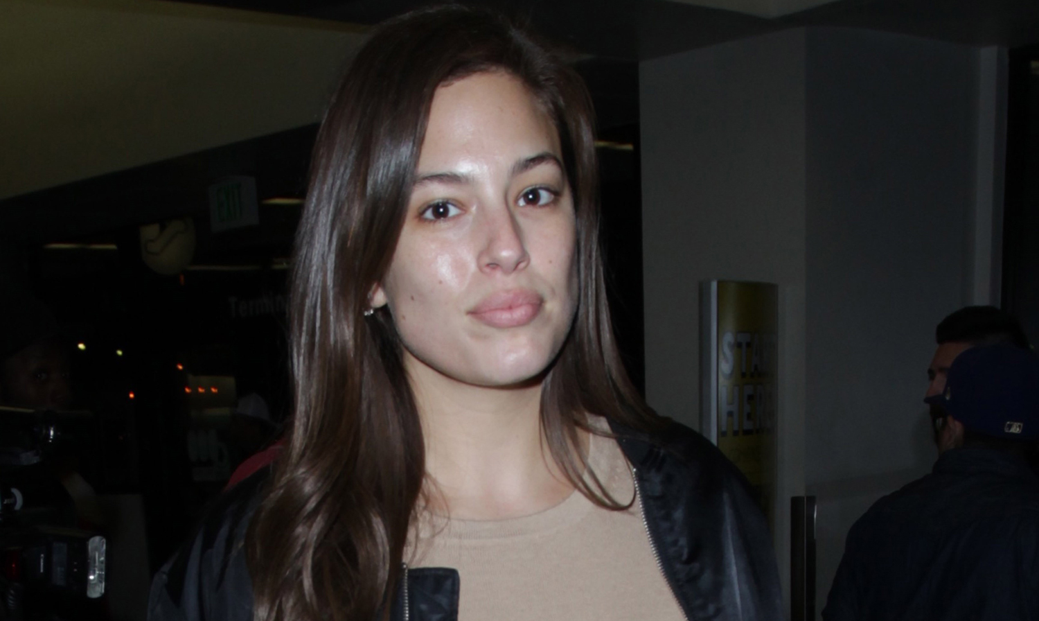 Khloe Kardashian Casually Stalks Ashley Graham's Instagram