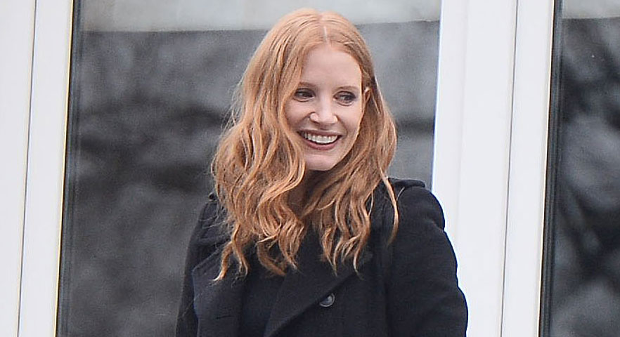 Jessica Chastain Visits Zoo in Warsaw During ‘Zookeeper’s Wife’ Press