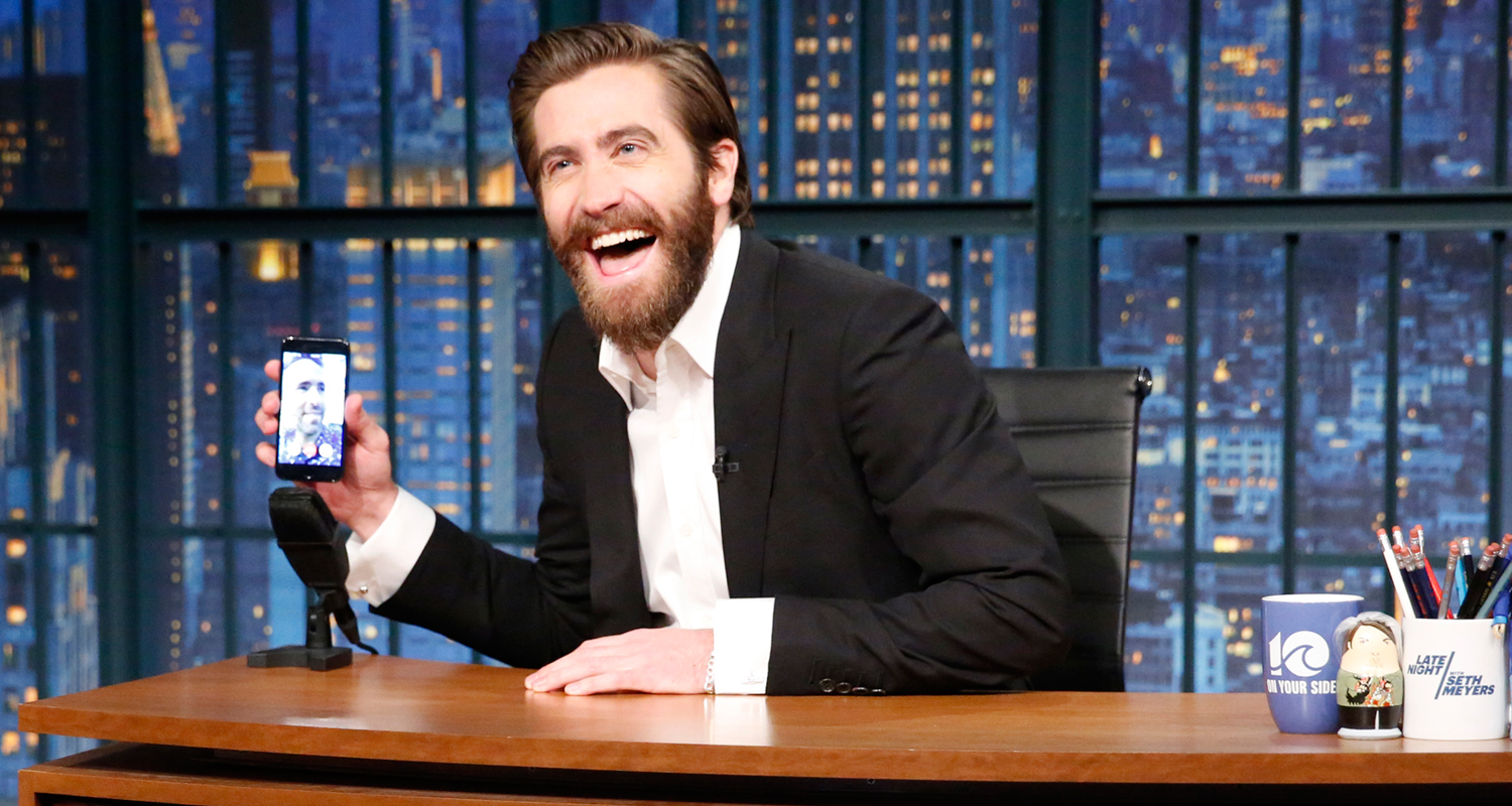 Jake Gyllenhaal & Ryan Reynolds Adorably FaceTime On 'Late Night' - Watch Here!