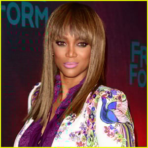 York Banks Asla Photos News And Videos Just Jared