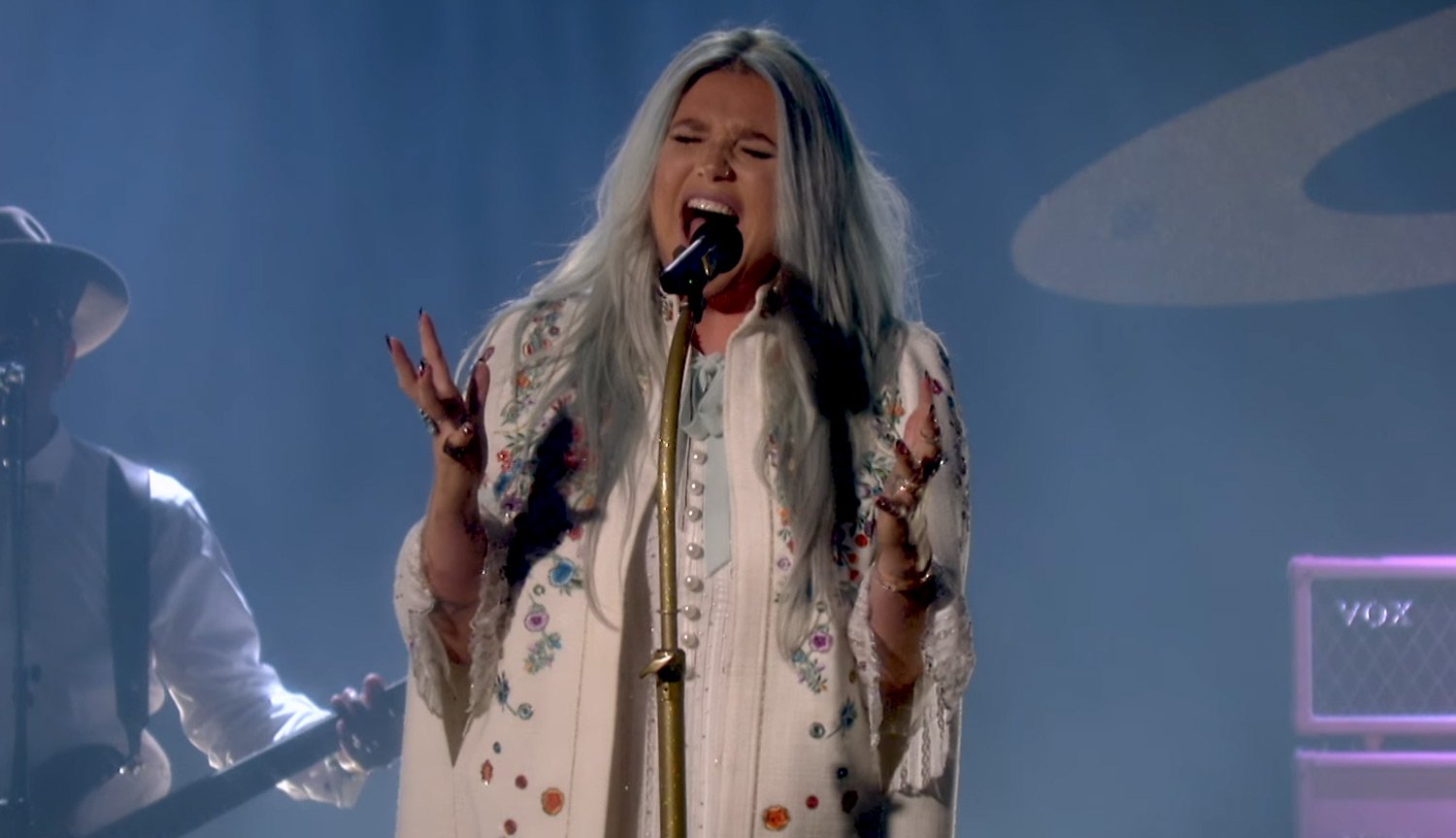 Kesha Shares First Live Performance of ‘Praying’ Watch Now! Kesha