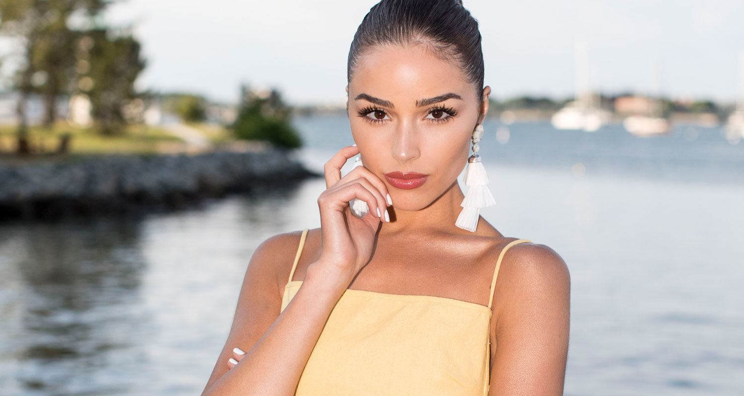 Olivia Culpo Joins Her Family For ‘Kendra Scott’ Dinner In Her Hometown