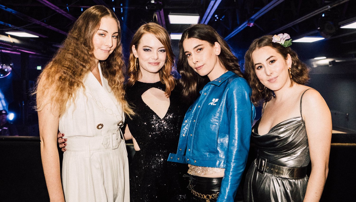 Emma Stone Hosts a Holiday Party with Haim for a Great Cause! | Alana