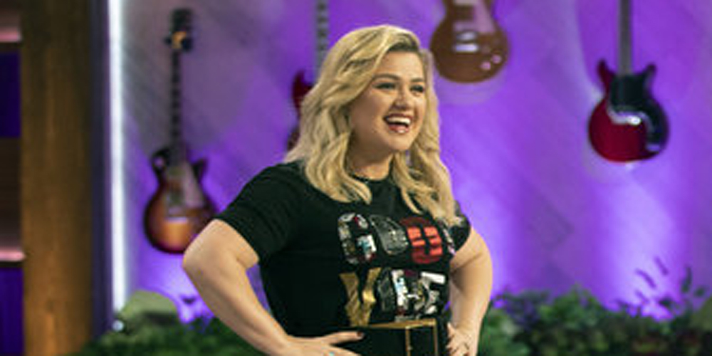 Kelly Clarkson Covers Pharrell Williams' 'Happy' on 'The Kelly Clarkson Show' - Watch!