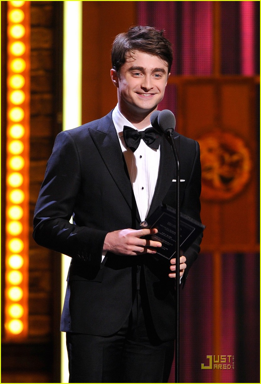 Daniel Radcliffe - Tony Awards 2011 Performance: Photo 2551874 | 2011 ...