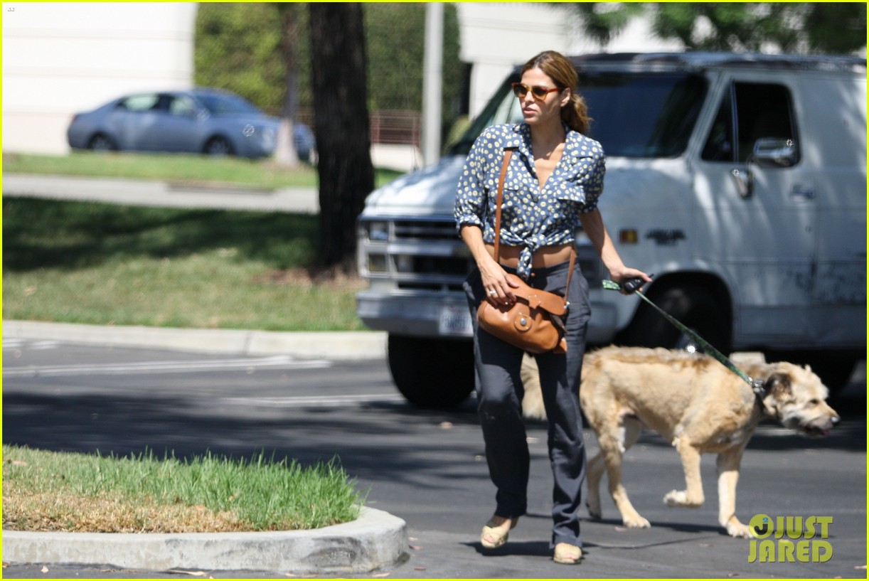 Eva Mendes: Dog Day Afternoon with Hugo & George!: Photo 2712325 | Eva Mendes Pictures | Just Jared