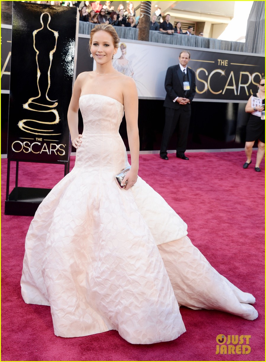 Jennifer Lawrence - Oscars 2013 Red Carpet: Photo 2819002 | 2013 Oscars ...